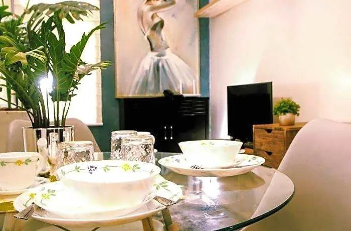 Cozy Pad In Cubao 4*